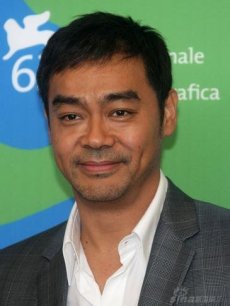 刘青云